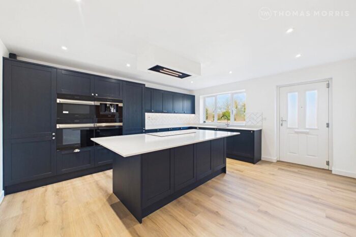 3 Bedroom Semi Detached House To Rent In Bedford Road, Roxton, Bedford, Bedfordshire, MK44