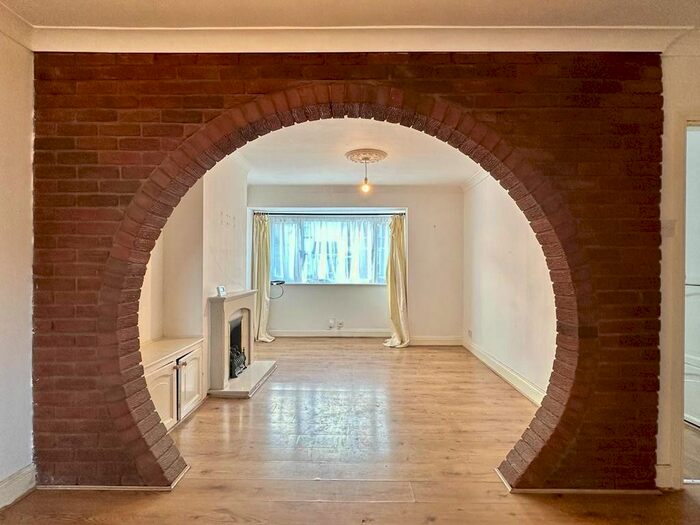 3 Bedroom Terraced House To Rent In Bill Street Road, Rochester, Kent, ME2