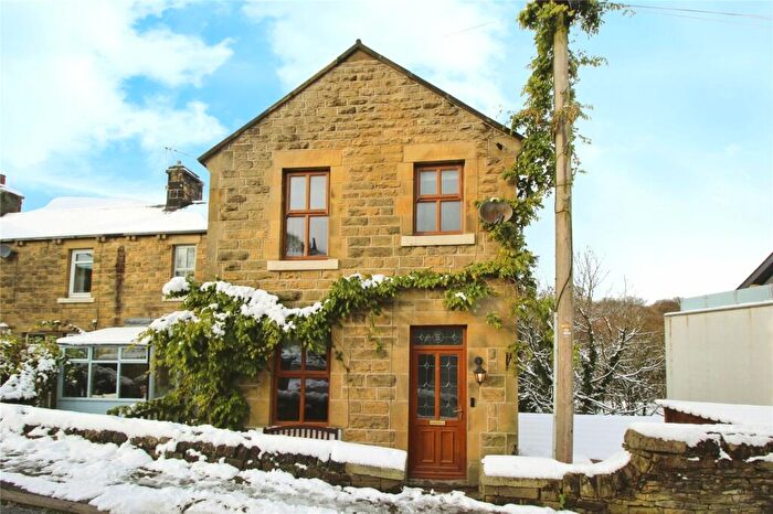 2 Bedroom End Of Terrace House For Sale In Rockside Road, Thurlstone, Sheffield, South Yorkshire, S36