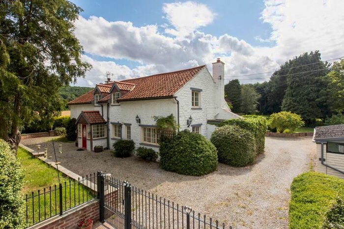 4 Bedroom Detached House For Sale In Main Street, Potter Brompton, Scarborough, YO12