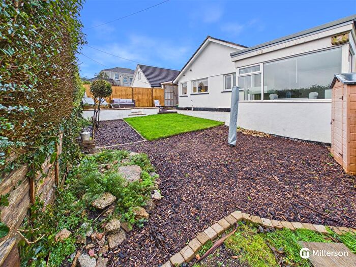 2 Bedroom Semi Detached Bungalow For Sale In Mount Ambrose, Redruth, TR15