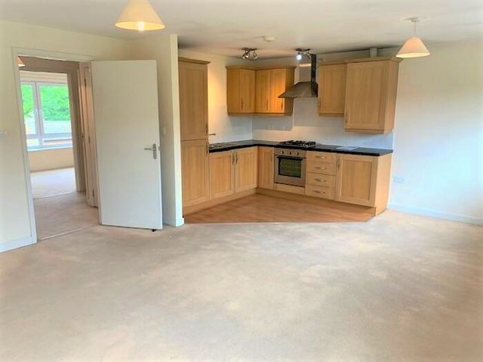 2 Bedroom Flat To Rent In Beeches Bank, Norfolk Park, Sheffield, S2