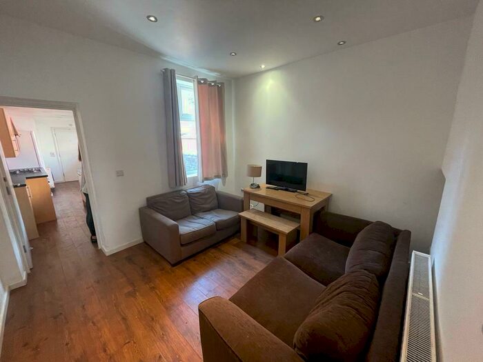 5 Bedroom Terraced House To Rent In Dawlish Road, Selly Oak, Birmingham, B29