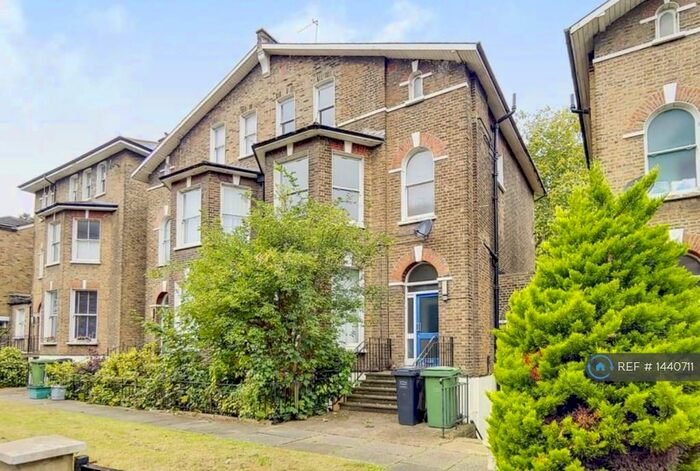 4 Bedroom Flat To Rent In St. Johns Vale, London, SE8