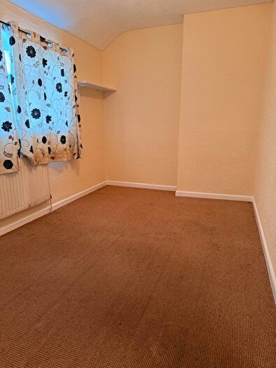 3 Bedroom Terraced House To Rent In Kelvin Road, Tilbury, RM18