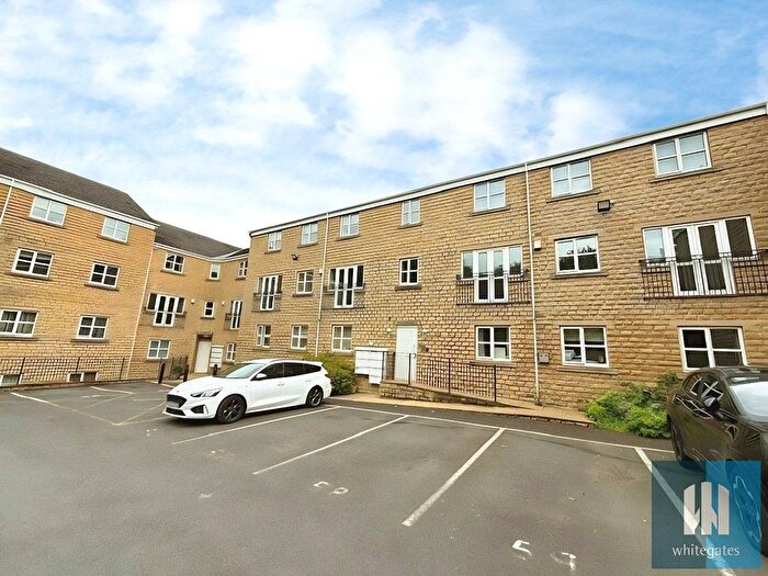 2 Bedroom Flat For Sale In Croft Court, Mount Lane, Rastrick, Brighouse, HD6