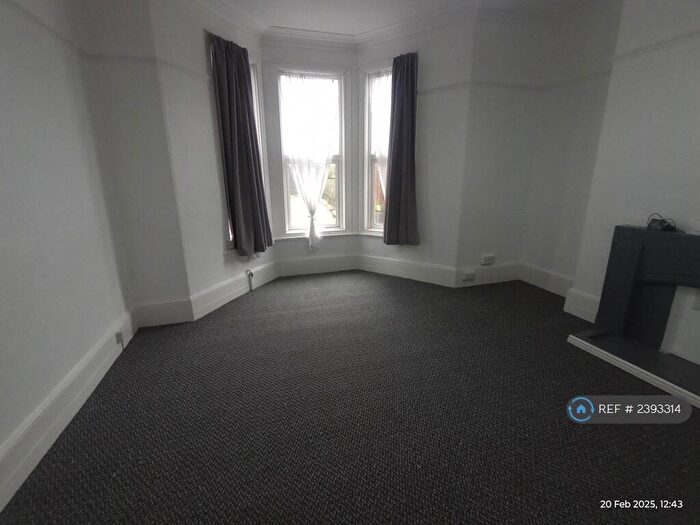 1 Bedroom Flat To Rent In Alexandra Road, Mutley, Plymouth, PL4