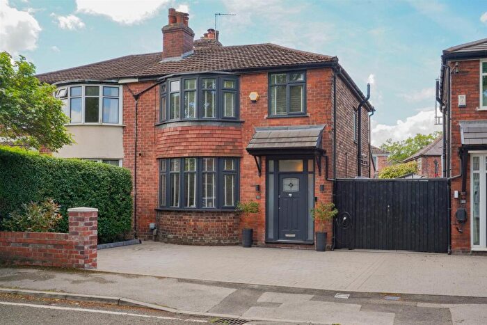 3 Bedroom Semi-Detached House For Sale In Woodstock Road, Old Trafford, M16