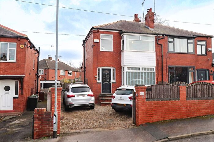 3 Bedroom Semi-Detached House To Rent In Calverley Gardens, Leeds, West Yorkshire, LS13
