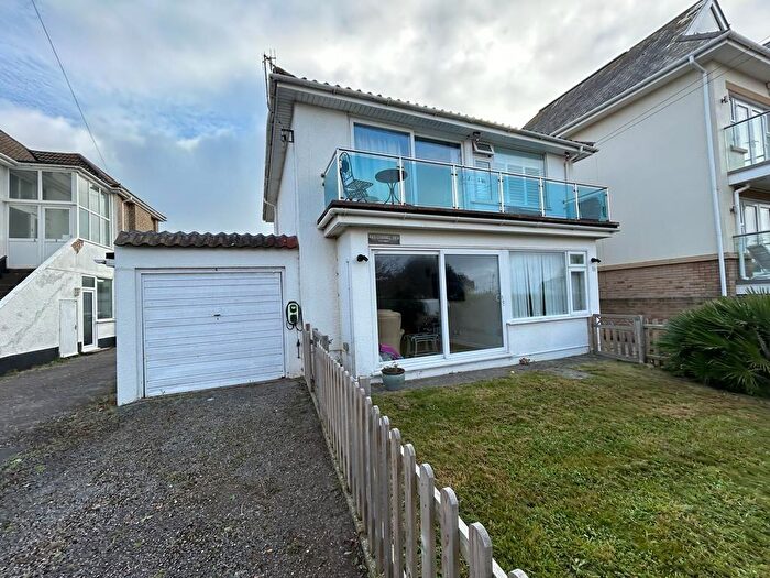 3 Bedroom Flat To Rent In Warren Edge Road, Bournemouth, BH6