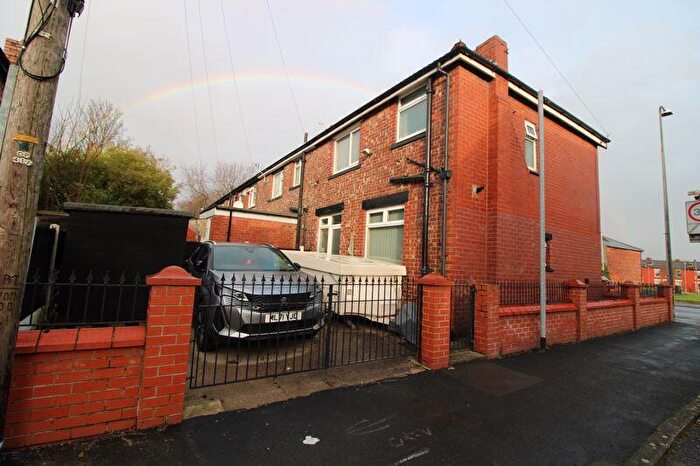 3 Bedroom End Of Terrace House For Sale In Great Cheetham Street East, Salford, Manchester, M7