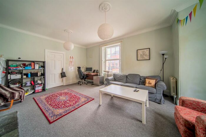 3 Bedroom End Of Terrace House To Rent In &#pppw - Terrace Place, City Centre, Newcastle Upon Tyne, NE1