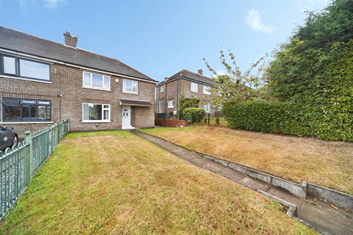 3 Bedroom Semi-Detached House For Sale In Allerton Road, Allerton, Bradford, BD15
