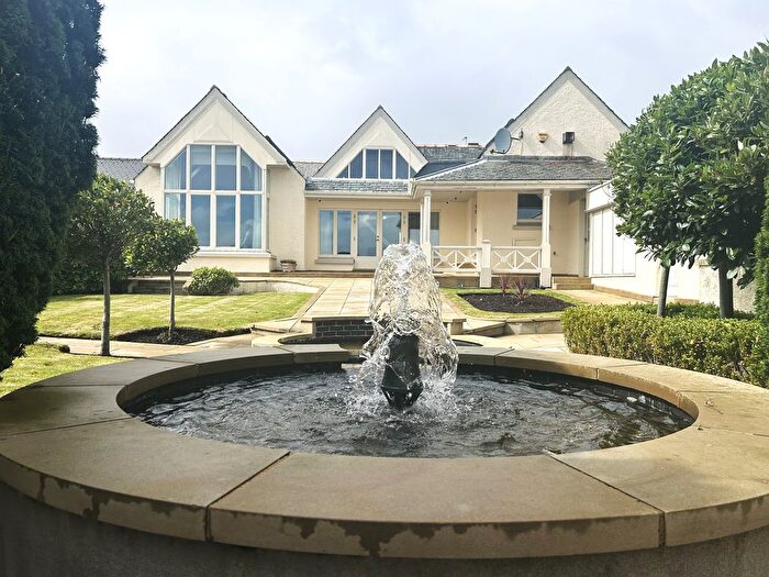 4 Bedroom Detached House For Sale In Holm Road, Holm, Isle Of Lewis, HS2