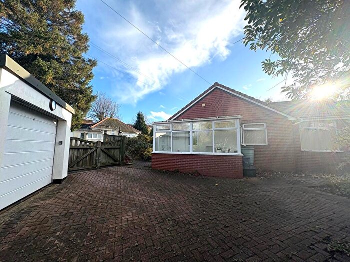 2 Bedroom Detached Bungalow For Sale In Orchard Way, Honiton, EX14