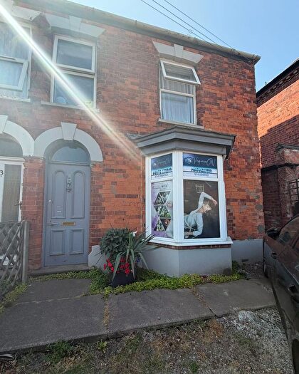 3 Bedroom Semi-Detached House For Sale In Tower Road, Boston, Lincolnshire, PE21