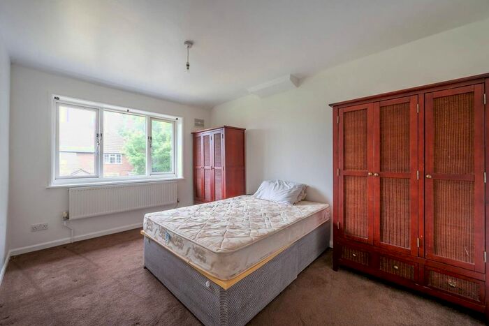 3 Bedroom Terraced House To Rent In Bordesley Road, Morden, SM4