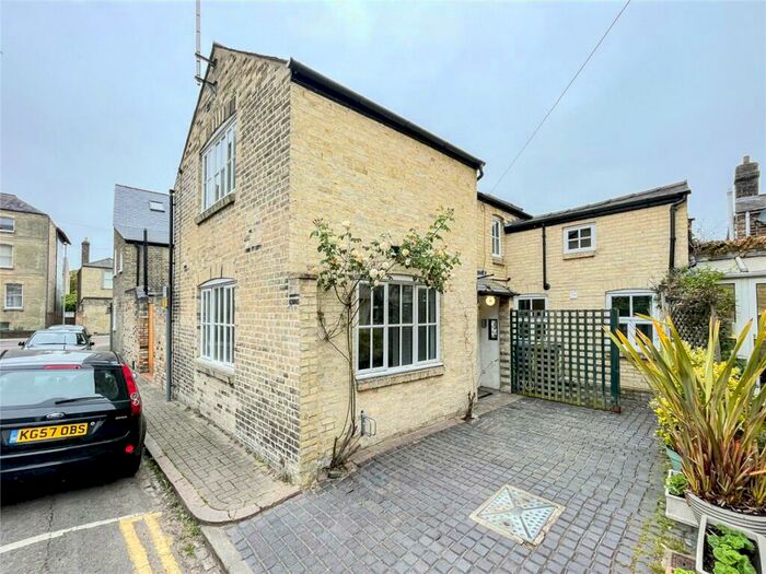 2 Bedroom Semi-Detached House To Rent In Francis Passage, Cambridge, CB2