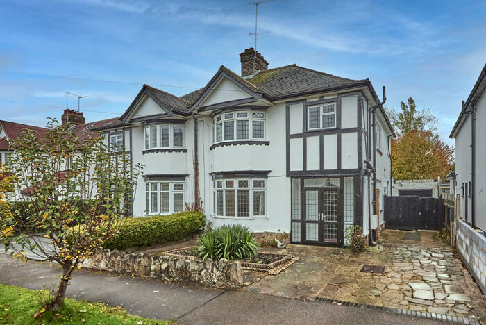 3 Bedroom House To Rent In Ludlow Avenue, Luton, Bedfordshire, LU1