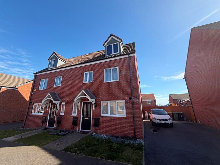 4 Bedroom Semi Detached House For Sale In Bellona Drive, Peterborough, PE2