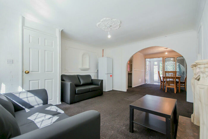 3 Bedroom Terraced House To Rent In Bloomsbury Walk - Student Property, B7