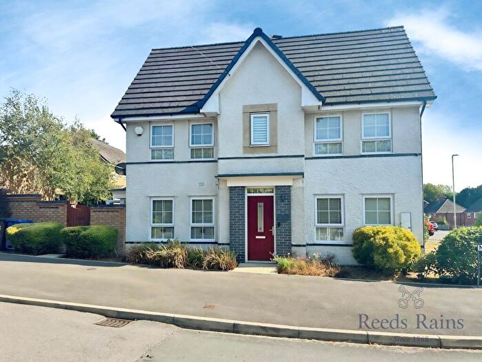 3 Bedroom Semi-Detached House For Sale In Navigation Way, Newcastle, Staffordshire, ST5