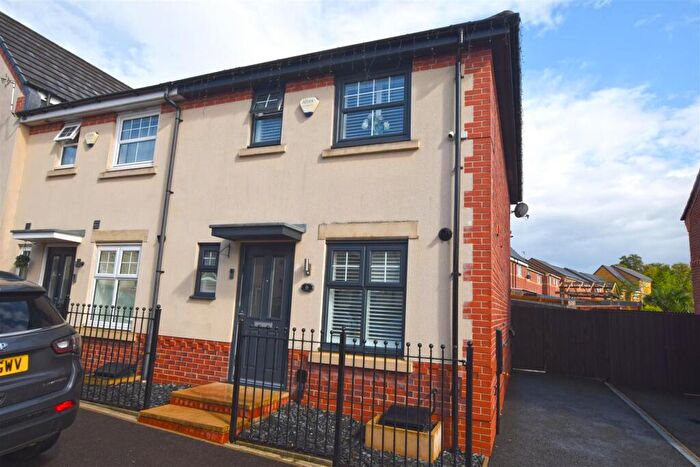 3 Bedroom End Of Terrace House For Sale In Silver Birch Road, Blackley, Manchester, M9