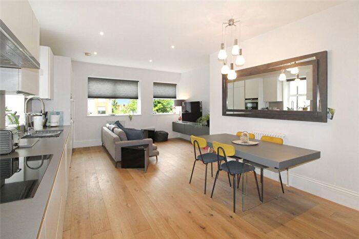 2 Bedroom Flat For Sale In St. Hildas Mews, Westcliff-On-Sea, Essex, SS0