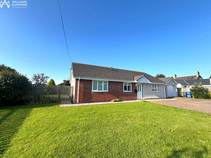 3 Bedroom Detached Bungalow For Sale In Lon Uchaf, Dwyran, Anglesey, LL61