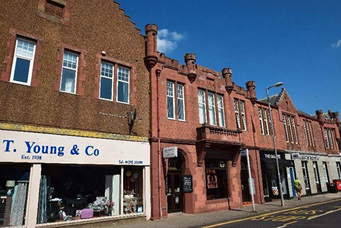 2 Bedroom Flat To Rent In Templehill, Troon, South Ayrshire, KA10