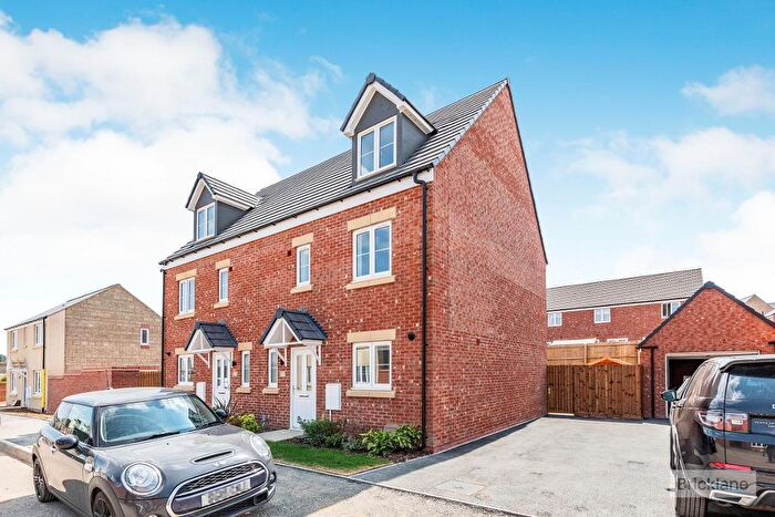 4 Bedroom Semi-Detached House To Rent In Garland Road, Weldon Park, Corby, Northants, NN17