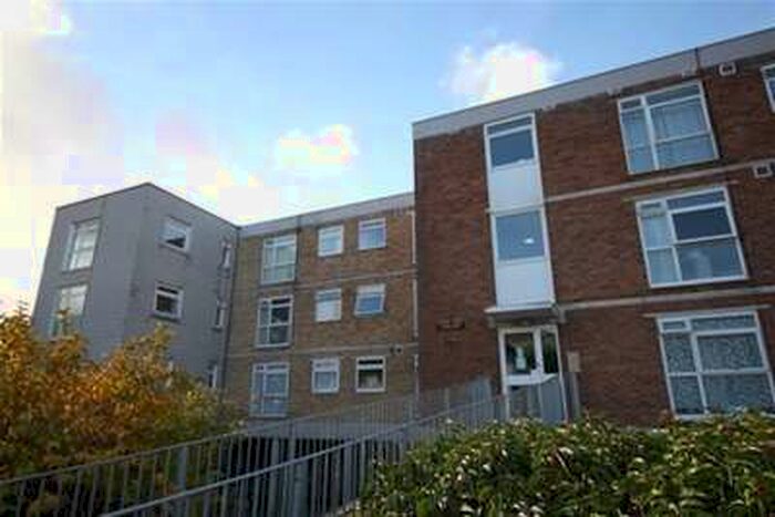 Flat To Rent In Manton Court, Eastbourne, BN23