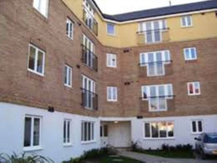 2 Bedroom Apartment To Rent In Thamesmead West, SE28