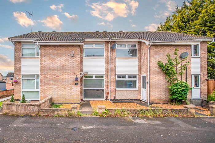 2 Bedroom Terraced House For Sale In Melrose Close, Kettering, NN15