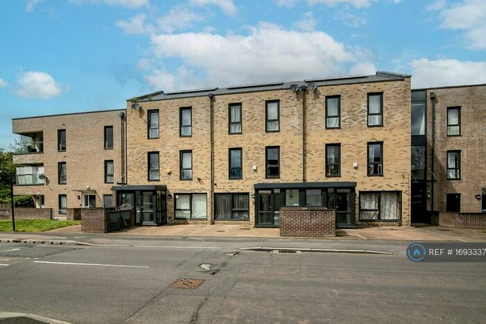 4 Bedroom Terraced House To Rent In Maryatt Avenue, Harrow, HA2