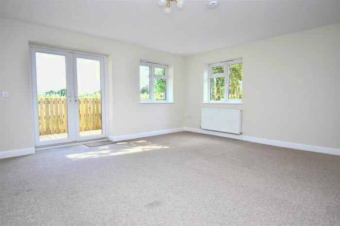 2 Bedroom Flat To Rent In Long Ridge Lane, Upper Poppleton, York, YO26