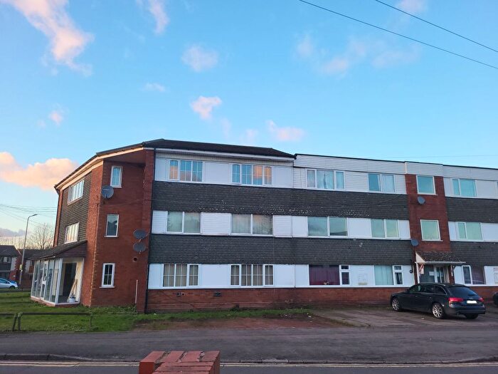 2 Bedroom Flat To Rent In Scott Close, West Bromwich, B71