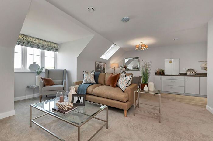 2 Bedroom Flat For Sale In Jacob Place, Saffron Walden, CB10