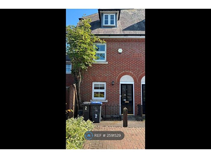 4 Bedroom Semi-Detached House To Rent In Pewter Court, Canterbury, CT1