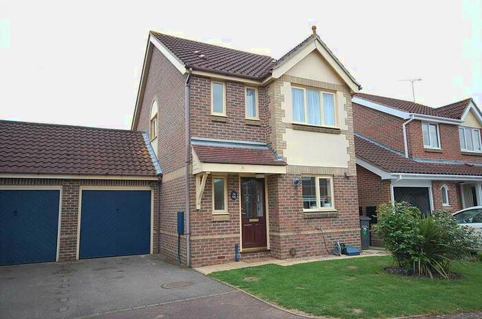 3 Bedroom Detached House To Rent In Pochard Way, Great Notley, Braintree, CM77