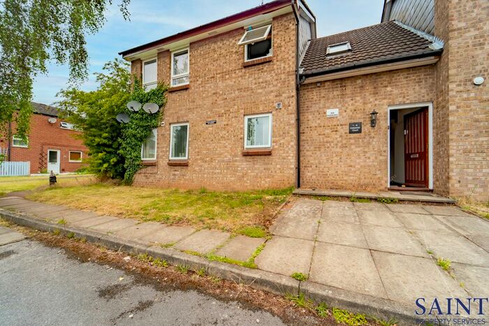 1 Bedroom Flat To Rent In Cotswold Court, Beeston, Nottingham, NG9