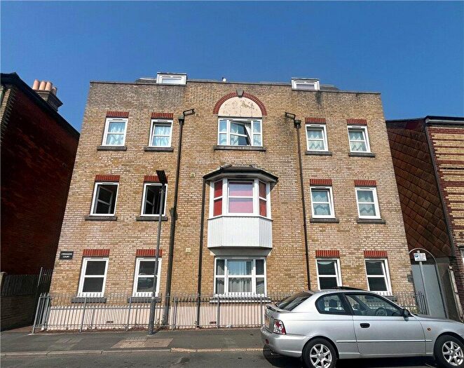 1 Bedroom Apartment For Sale In Drill Hall Road, Newport, Isle Of Wight, PO30