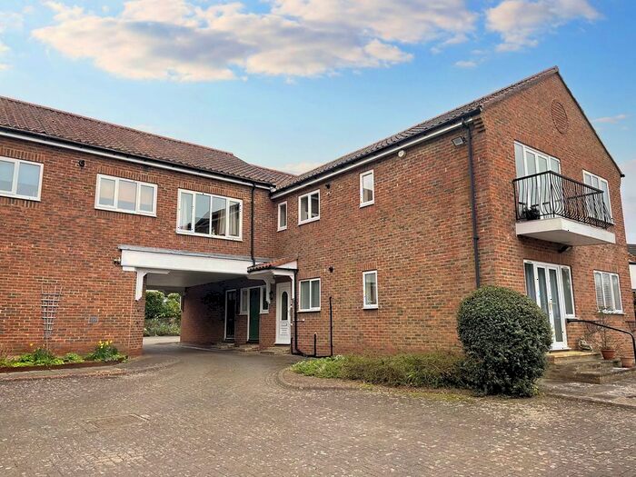 2 Bedroom Flat For Sale In Low Road West, Shincliffe, Durham, DH1