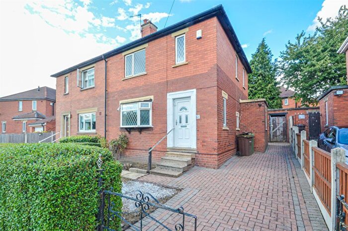2 Bedroom Semi-detached House For Sale In Park Lodge Lane, Wakefield, WF1