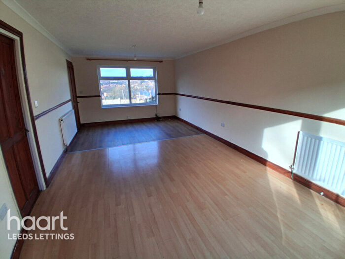 3 Bedroom Terraced House To Rent In Beckhill Chase, Leeds, LS7