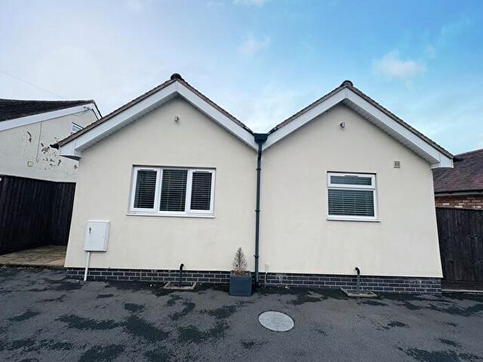 1 Bedroom Bungalow To Rent In Windmill Lane, Balsall Common, Coventry, CV7