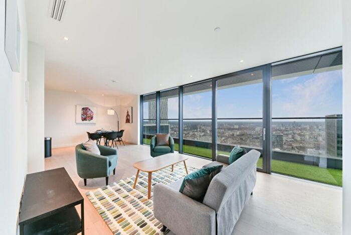 2 Bedroom Flat To Rent In Wards Place, Canary Wharf, London, E14