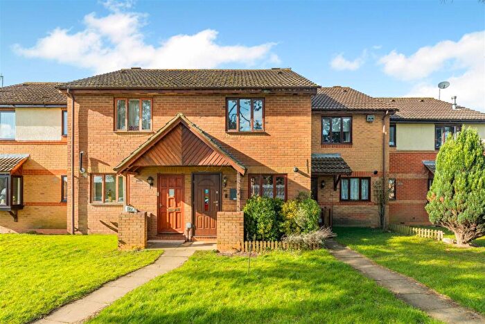 2 Bedroom Terraced House For Sale In Parklands, Banbury, OX16
