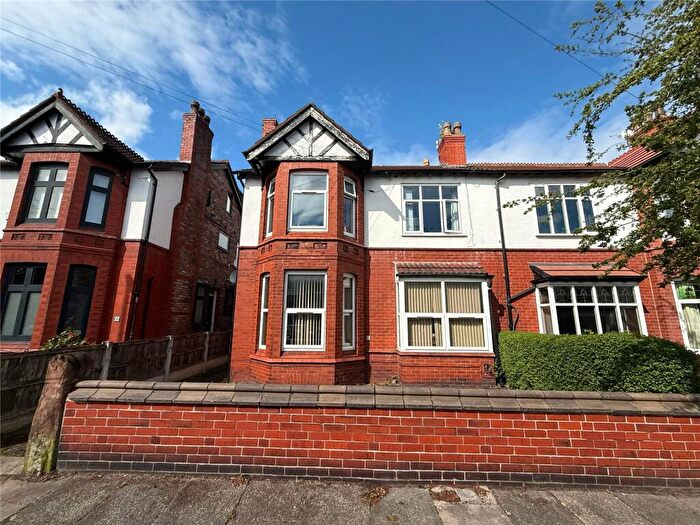 4 Bedroom Semi-Detached House For Sale In Dawlish Road, Chorlton, M21