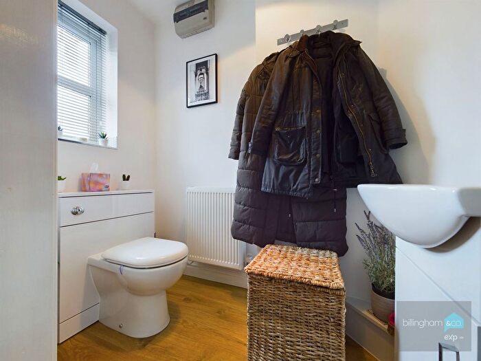 3 Bedroom End Of Terrace House For Sale In Crystal Gardens, Kinver, DY7